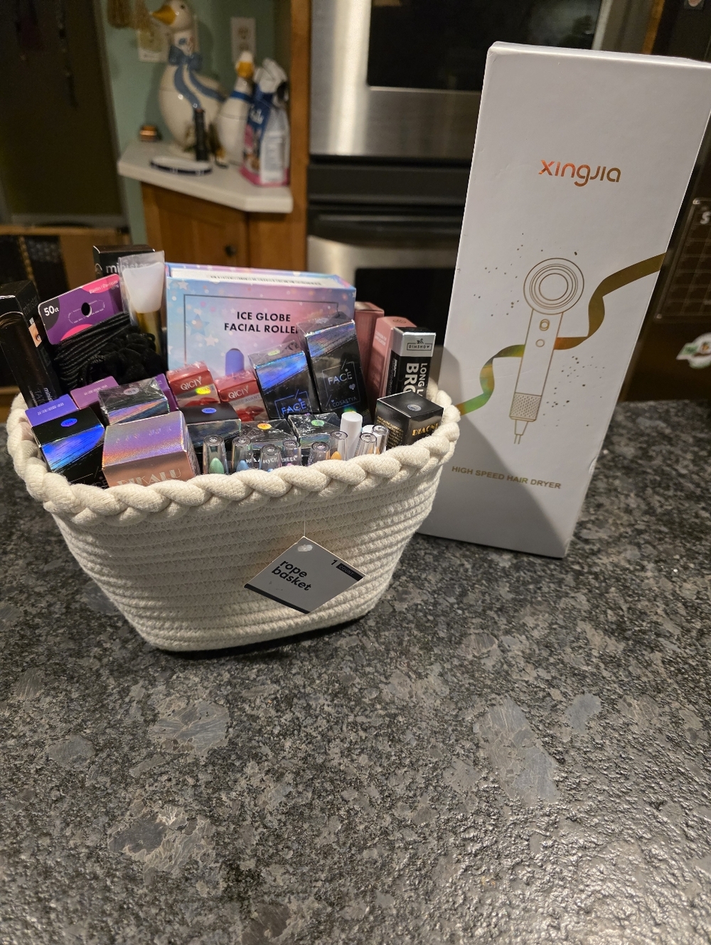 Mixed Make Up and Beauty Bundle Gift Set